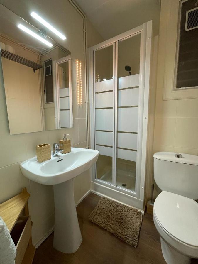 Urgel Habitaciones Barcelona Exterior foto